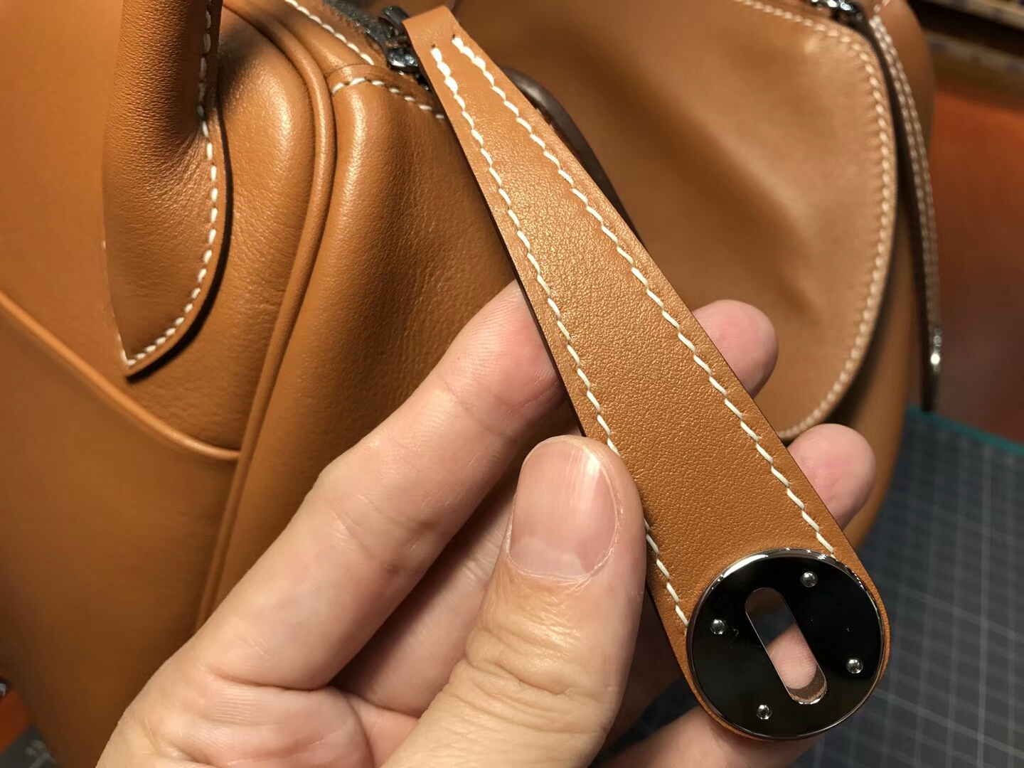 Evercolour ck37 金棕 爱马仕 HERMES Lindy 26/30cm 银扣 配全套专柜原版包装