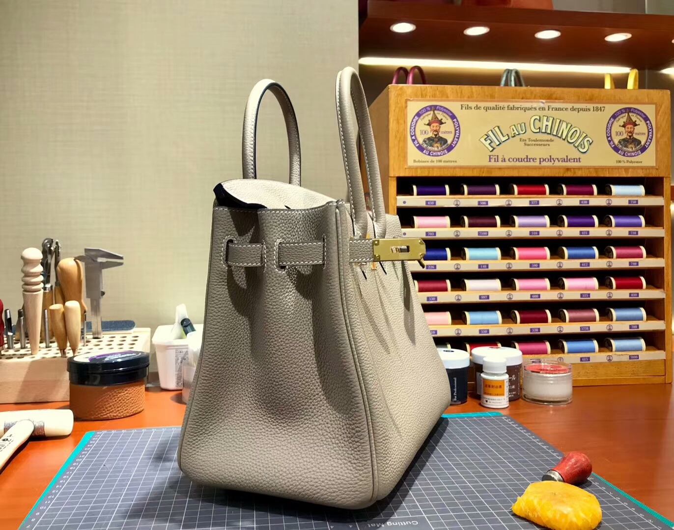爱马仕 HERMES 铂金包 Birkin 30cm 配全套专柜原版包装 全球发售 8F锡器灰 Etain
