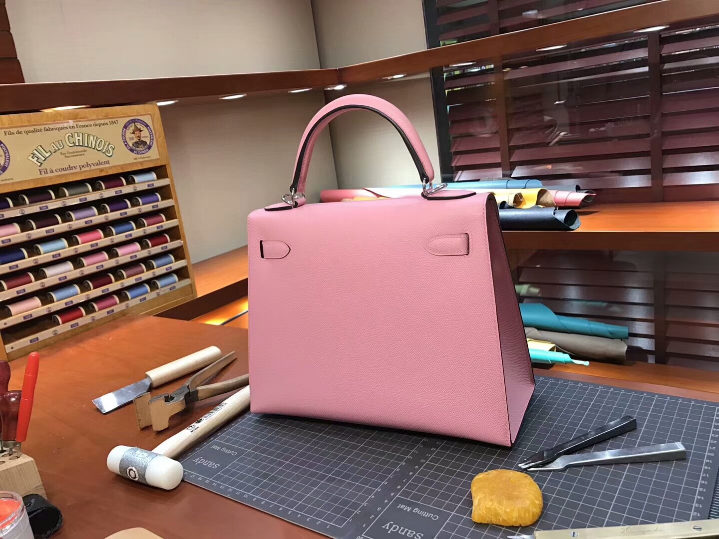 HERMES 爱马仕 8w rose azalee 新唇膏粉 新玫瑰粉 Kelly 28CM 现货系列 配全套专柜原版包装 银扣