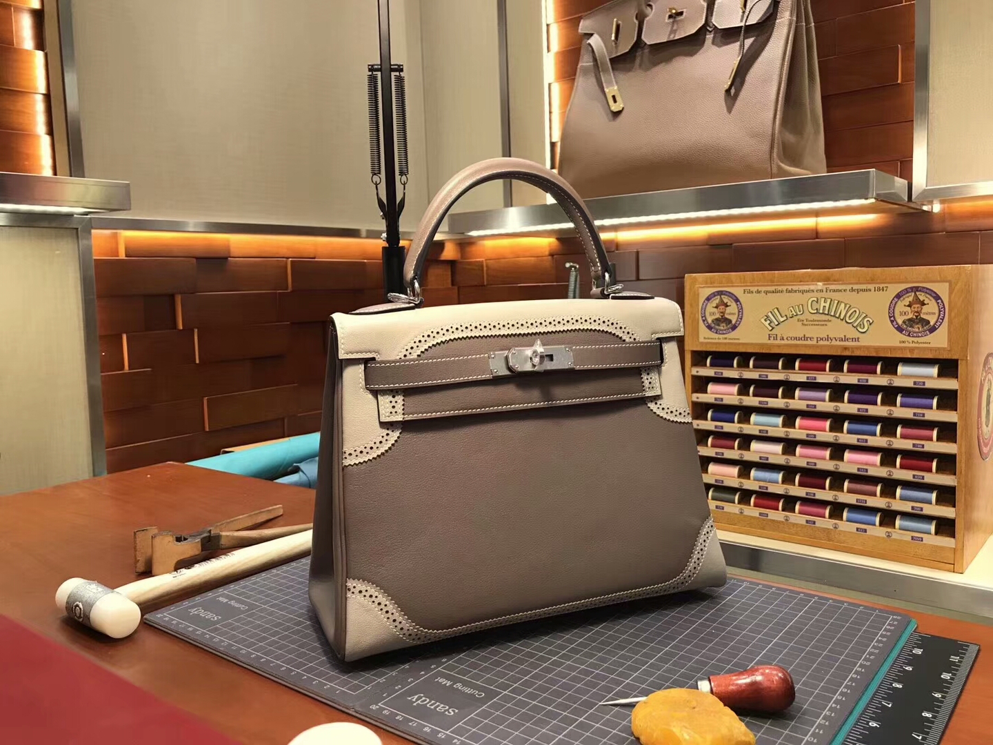 HERMES 爱马仕 Kelly 蕾丝 大象灰 Etoupe 拼 奶昔白 CC10 Craie 现货系列 配全套专柜原版包装