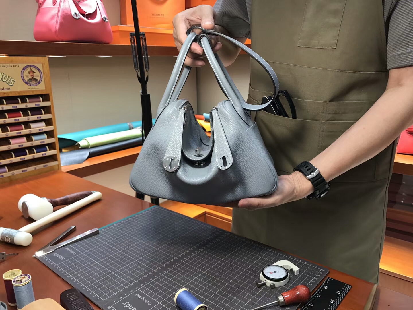亚麻蓝 blue lin J7 爱马仕 HERMES Lindy 26/30cm 银扣 配全套专柜原版包装