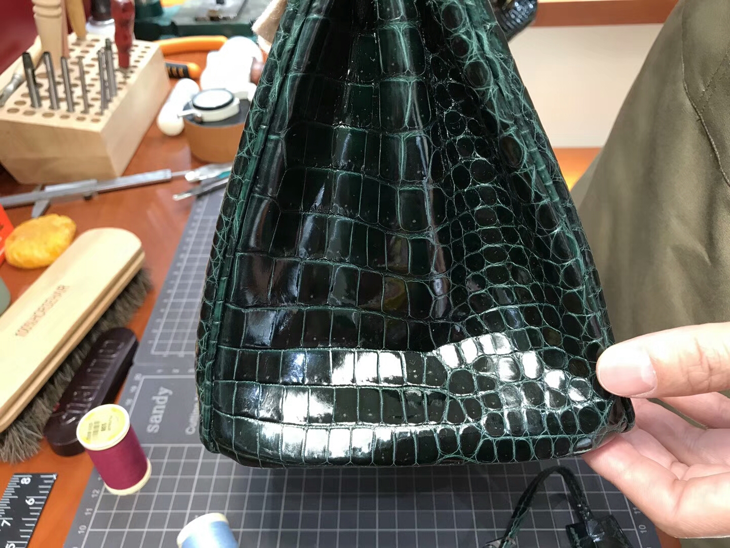 爱马仕 HERMES 铂金包 Birkin 25cm 配全套专柜原版包装 全球发售 鳄鱼 CK67祖母绿