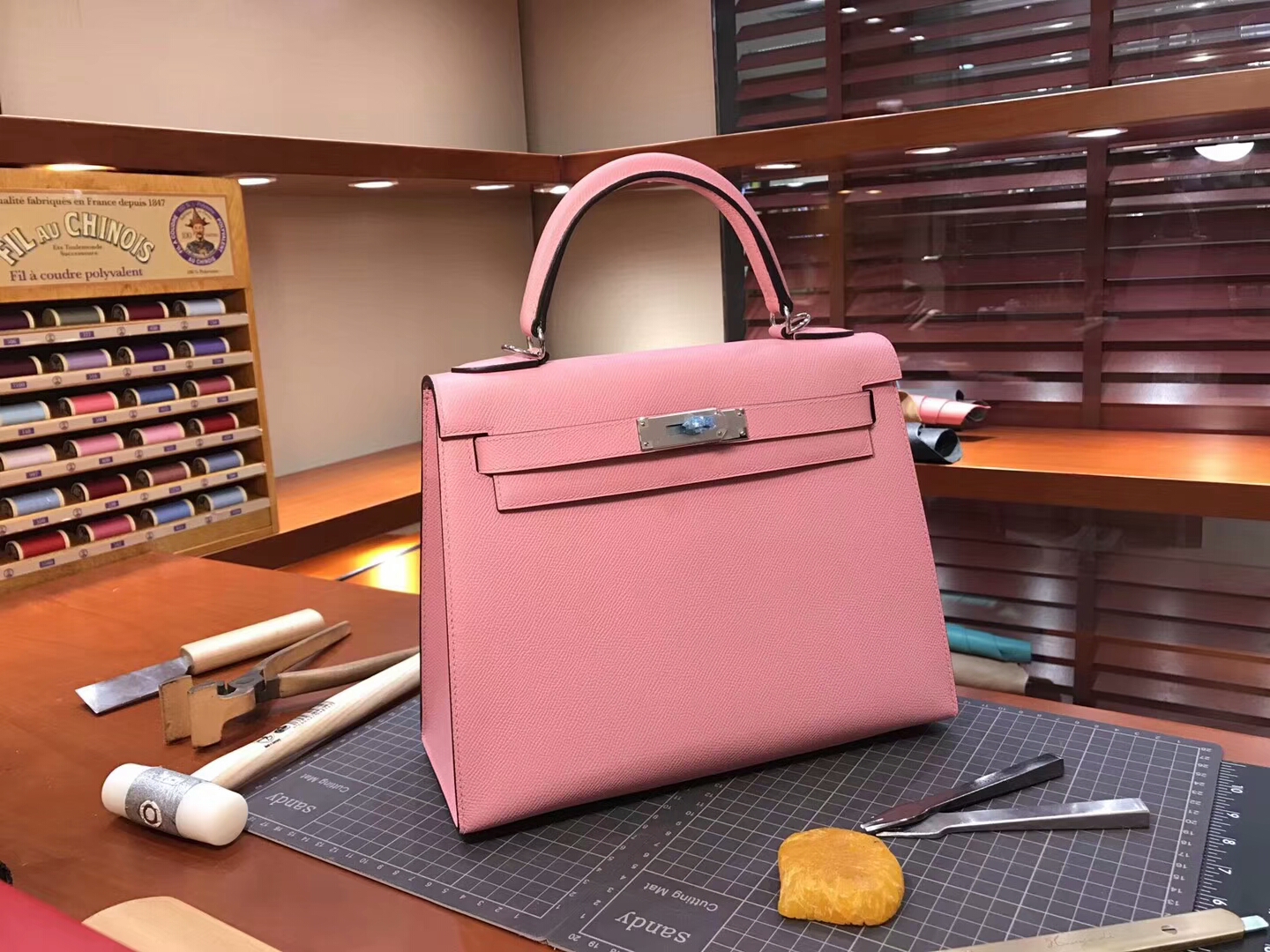 HERMES 爱马仕 8w rose azalee 新唇膏粉 新玫瑰粉 Kelly 28CM 现货系列 配全套专柜原版包装 银扣