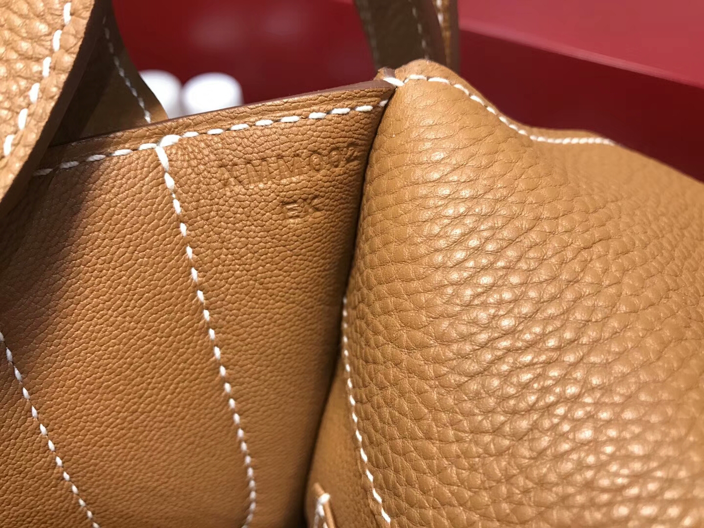 HERMES 爱马仕 男士邮差包 CK37 金棕色 Gold 现货系列 配全套专柜原版包装 银扣