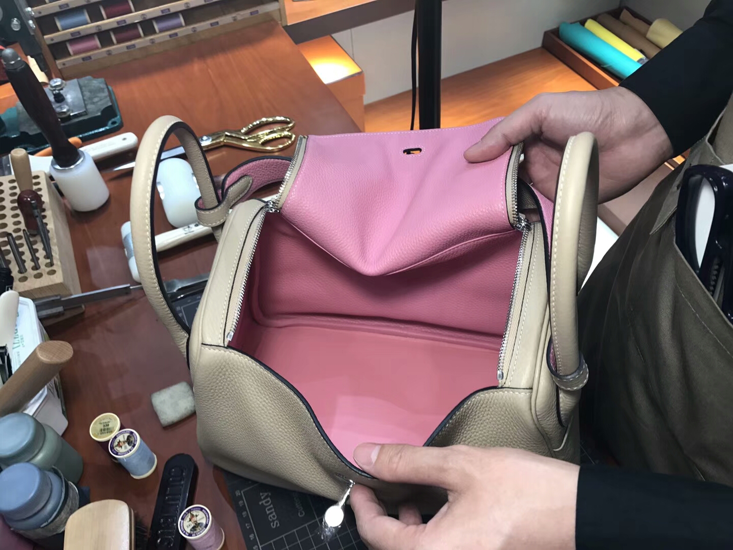 爱马仕 HERMES Lindy 26/30cm s2 风衣灰 trench 银扣 配全套专柜原版包装