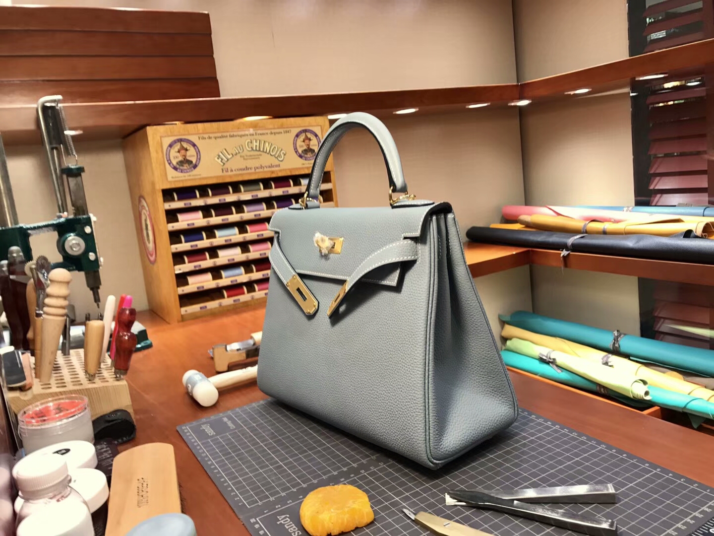 HERMES 爱马仕J7 Blue Lin 亚麻蓝 Kelly 28CM Togo皮 纯手工蜡线 法国TR级别的进口皮料 配全套专柜包装发票