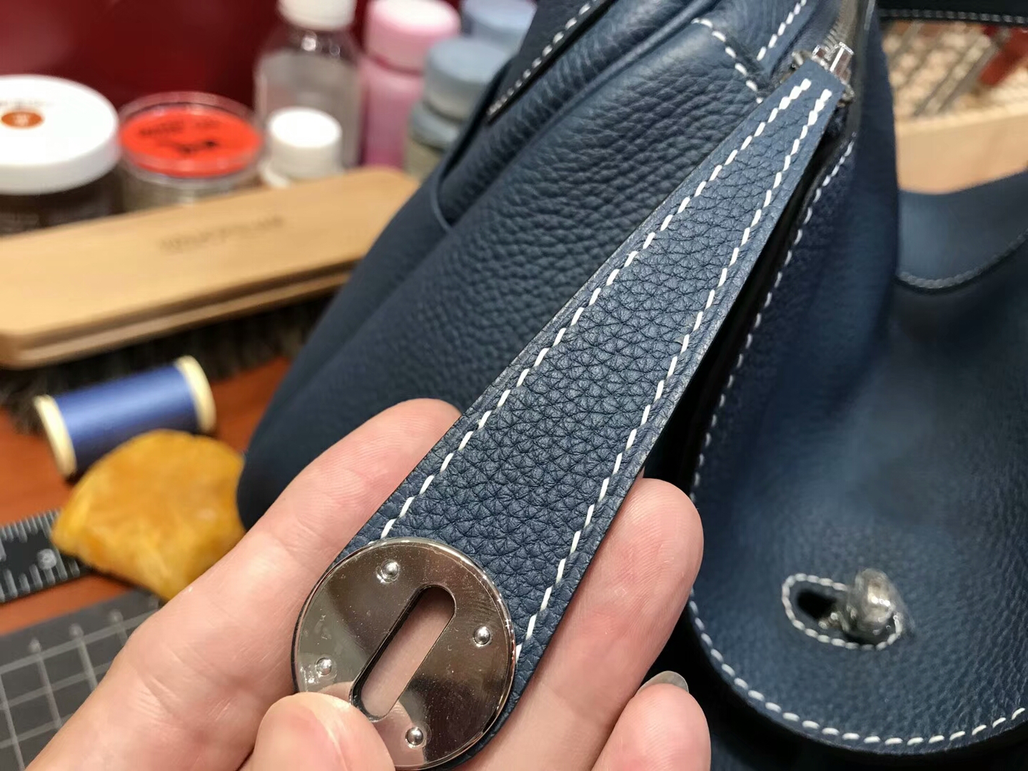 爱马仕 HERMES Lindy 26/30cm CKN7 风暴蓝 Bleu Tempete 银扣 配全套专柜原版包装