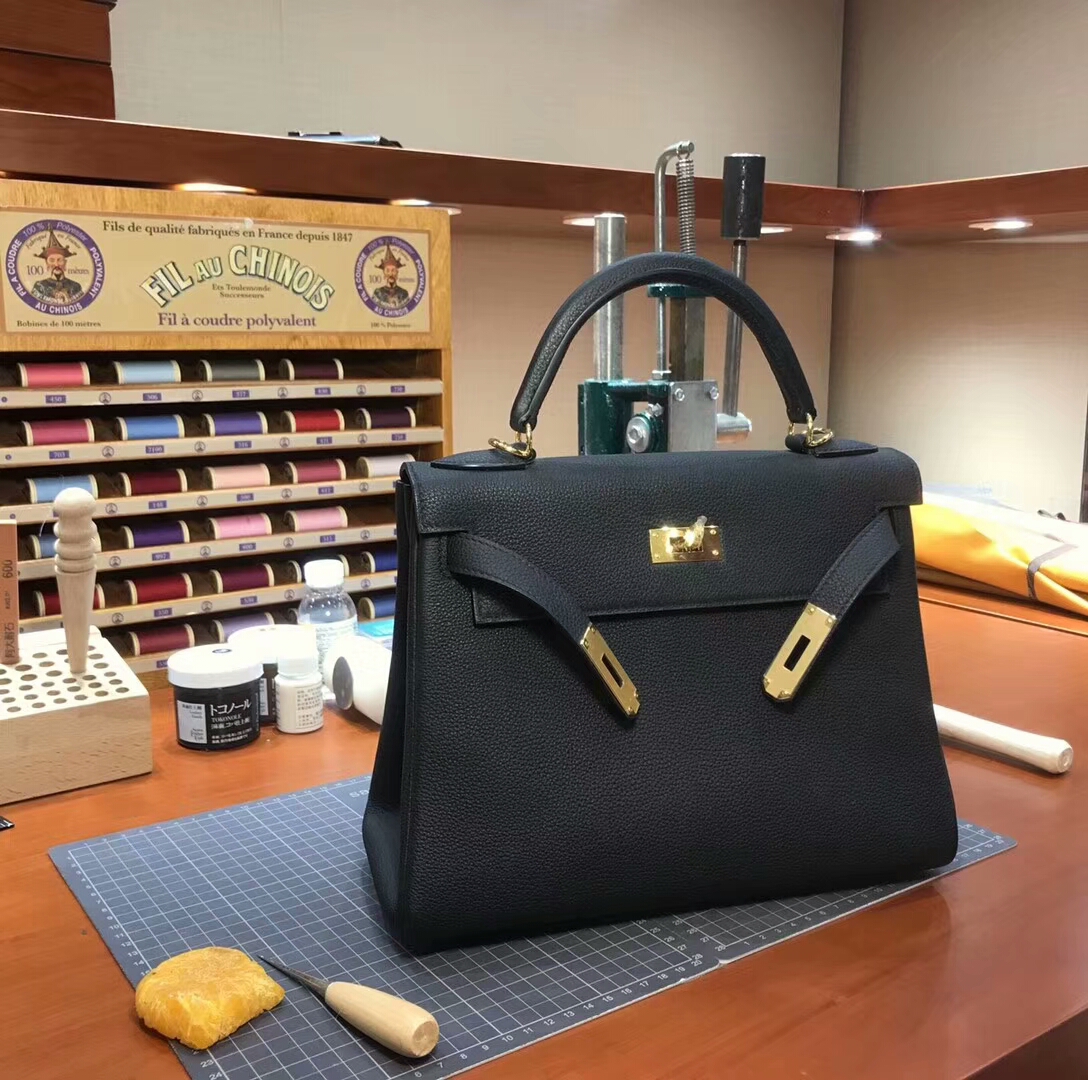 Kelly 28CM Togo皮 爱马仕Hermes纯手工蜡线 法国TR级别的进口皮料 配全套专柜包装发票 经典黑色