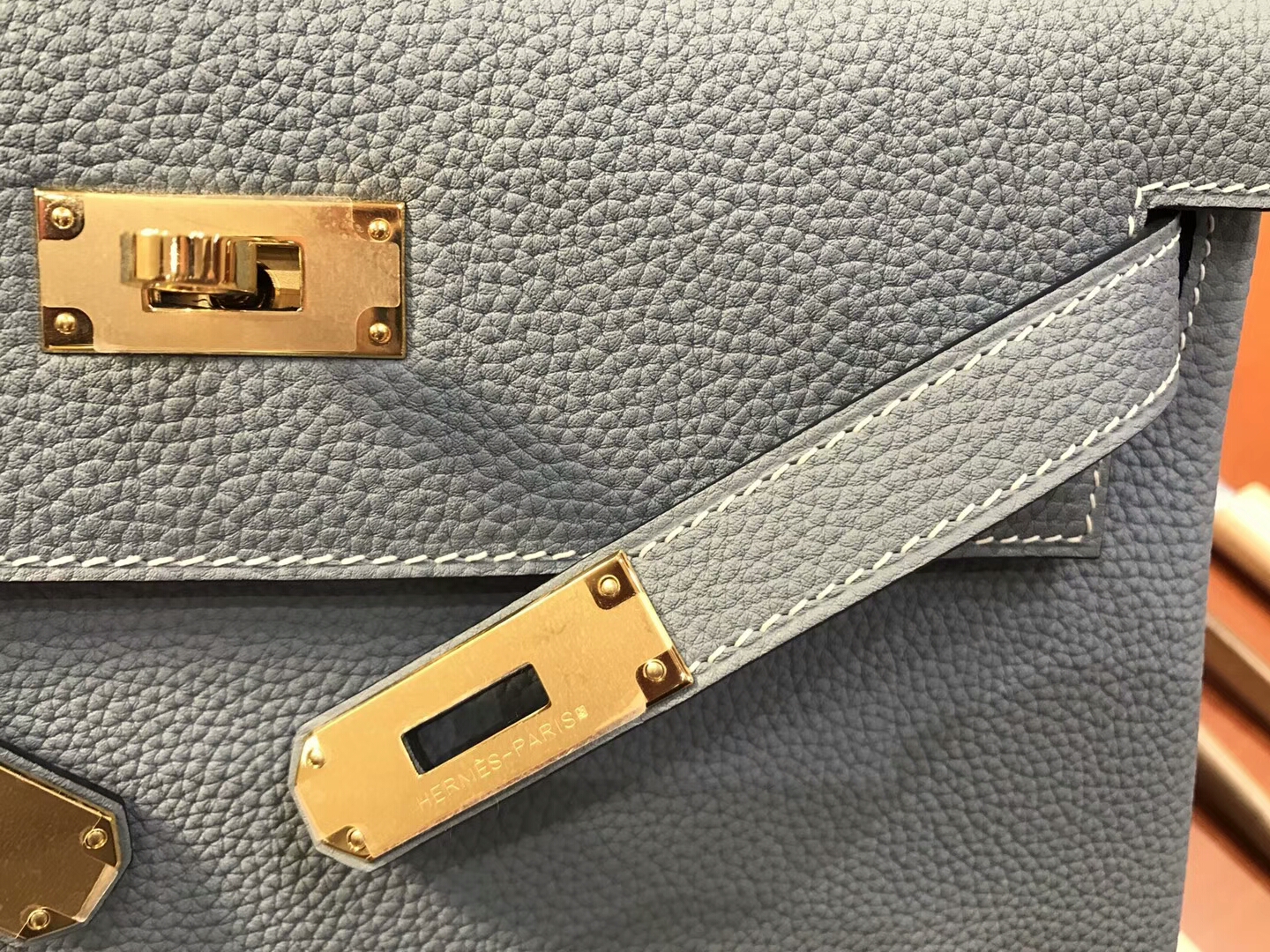 HERMES 爱马仕J7 Blue Lin 亚麻蓝 Kelly 28CM Togo皮 纯手工蜡线 法国TR级别的进口皮料 配全套专柜包装发票