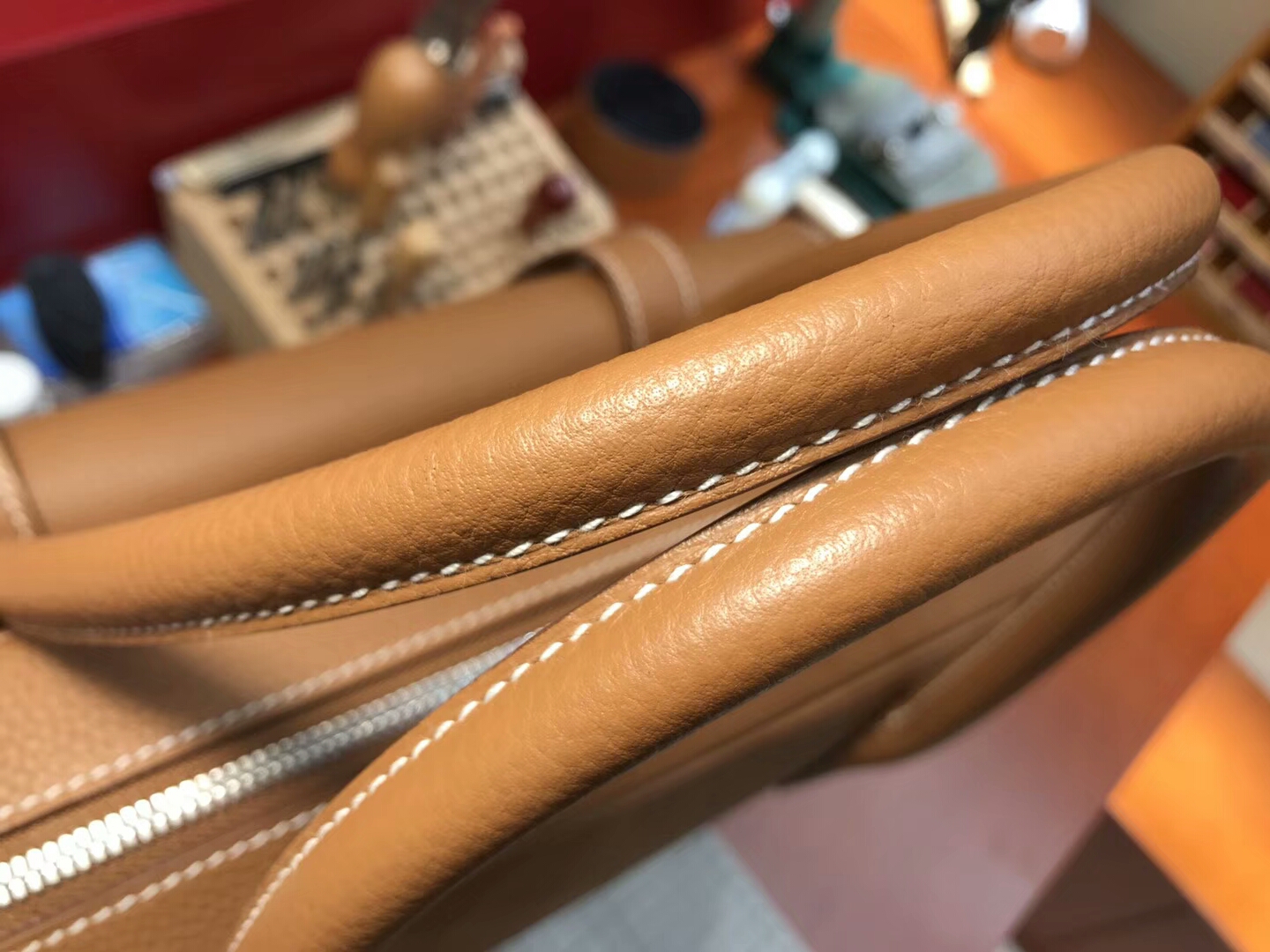HERMES 爱马仕 男士邮差公文包 CK37 金棕色 Gold 现货系列 配全套专柜原版包装 银扣