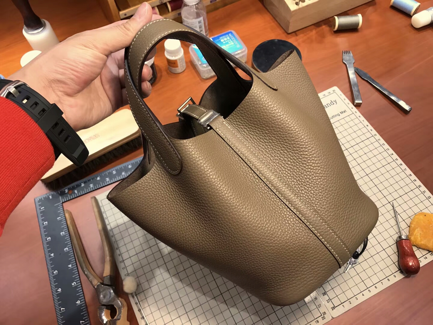 大象灰 Etoupe CK18 爱马仕 HERMES 菜篮子 Picotin 配全套专柜原版包装 全球发售