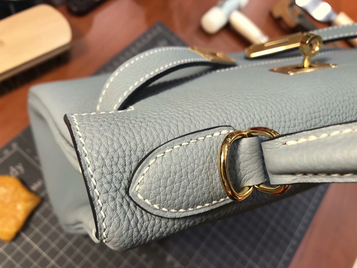 HERMES 爱马仕J7 Blue Lin 亚麻蓝 Kelly 28CM Togo皮 纯手工蜡线 法国TR级别的进口皮料 配全套专柜包装发票