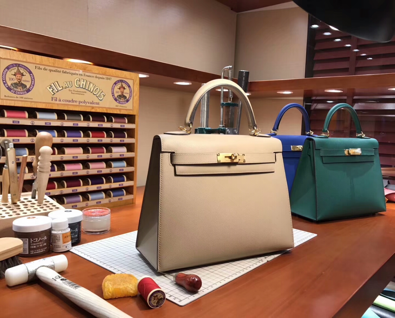爱马仕Kelly 28CM 现货系列 配全套专柜原版包装 S2 Trench 风衣灰 HERMES