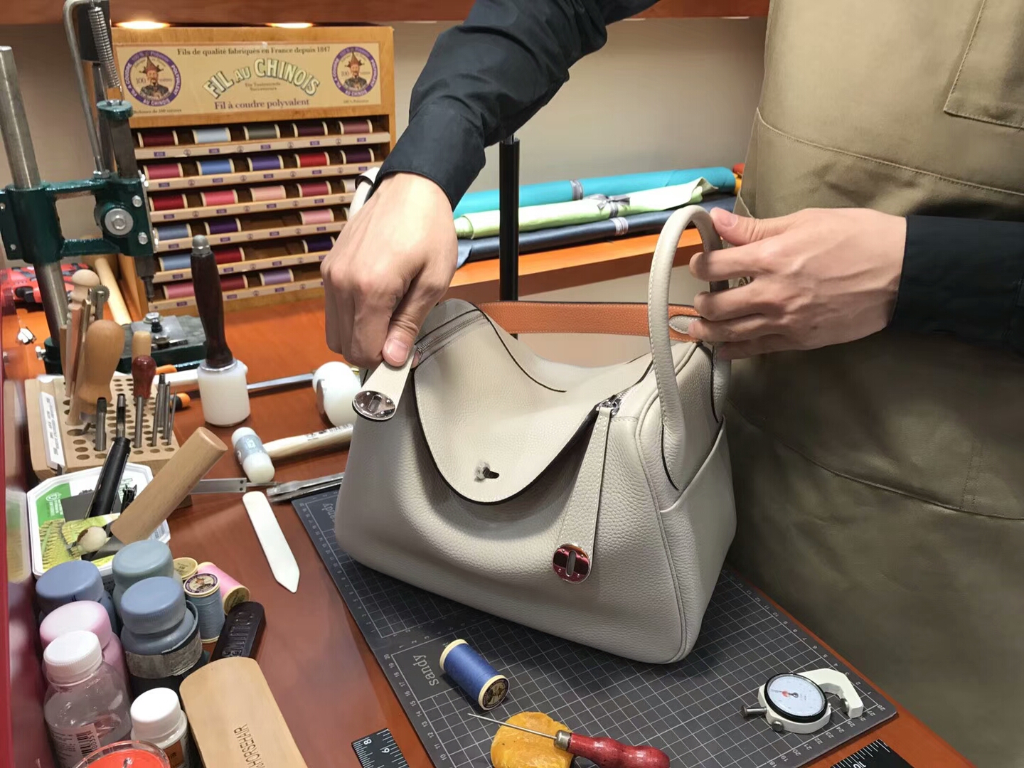 爱马仕 HERMES Lindy 26/30cm s2 风衣灰 trench 银扣 配全套专柜原版包装