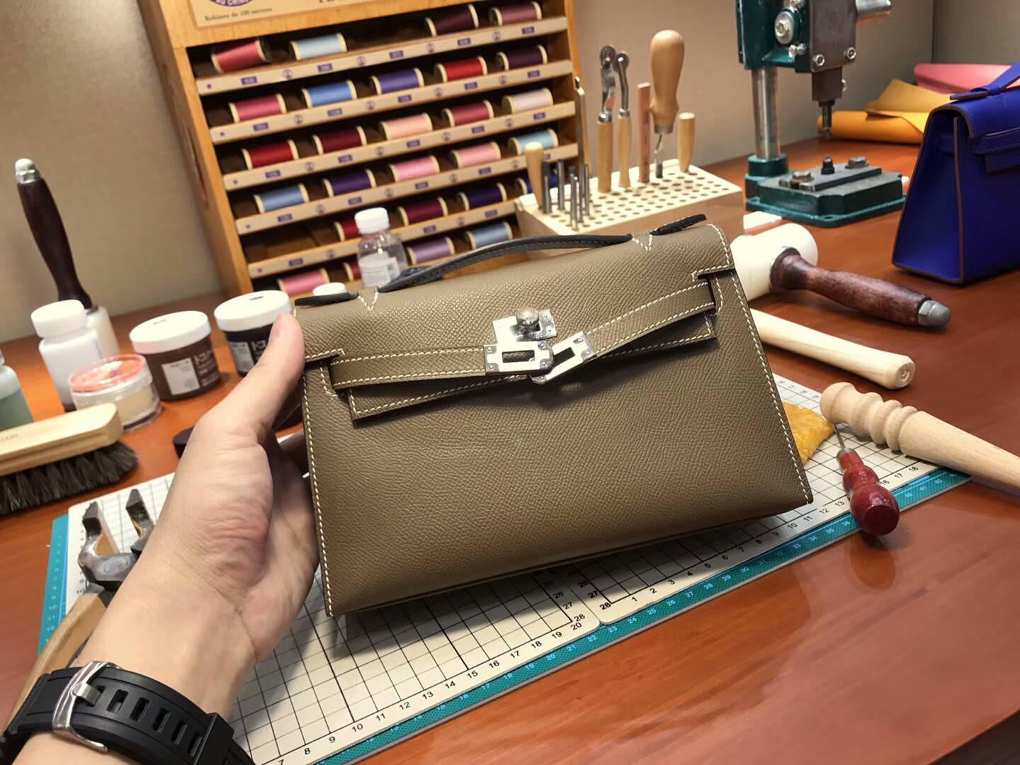新大象灰 CK18 Etoupe 迷你凯莉 MiniKelly HERMES 爱马仕 配全套专柜原版包装