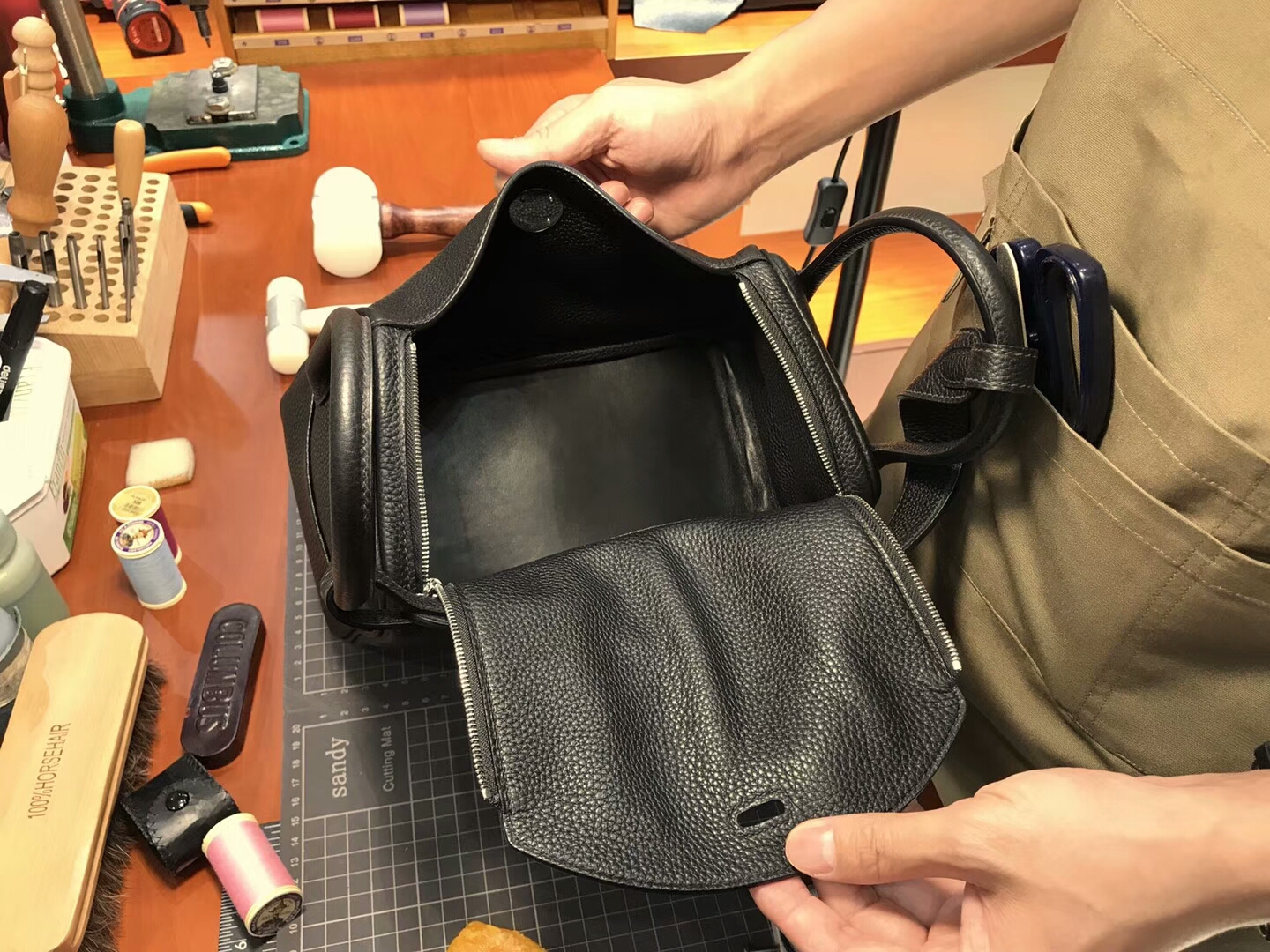 爱马仕 HERMES Lindy 26/30cm CK89 Noir 黑色  银扣 配全套专柜原版包装