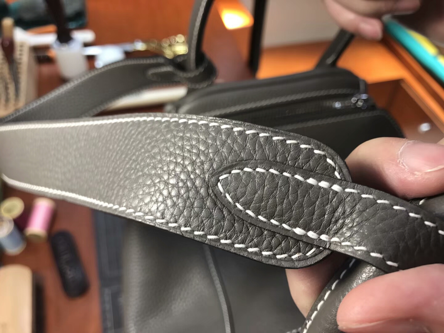8F 錫器灰 Etain 爱马仕 HERMES Lindy 26/30cm 银扣 配全套专柜原版包装