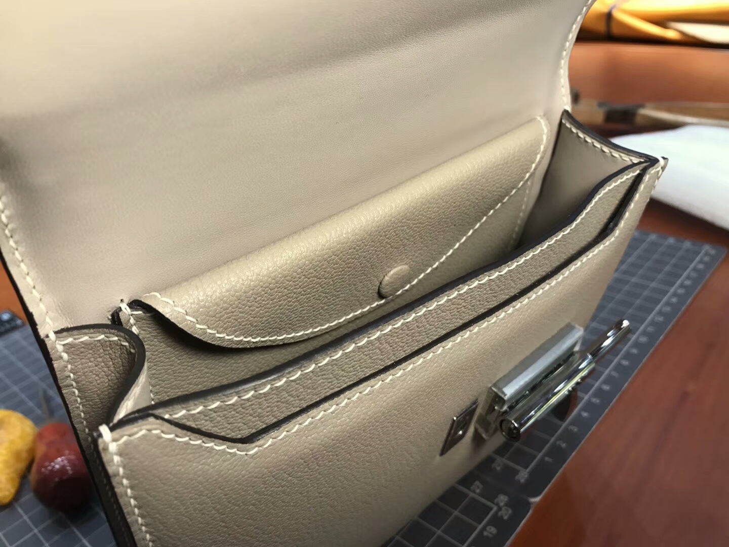 S2 Trench 风衣灰 HERMES 爱马仕 手枪包 Verrou Chain 配全套专柜原版包装