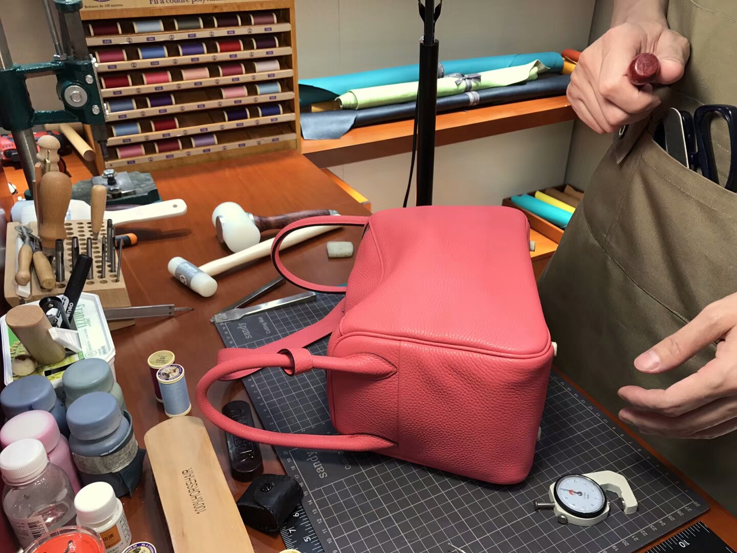爱马仕 HERMES Lindy 26/30cm  t5 斋普尔粉 蜜桃粉 rose jaipur 银扣 配全套专柜原版包装