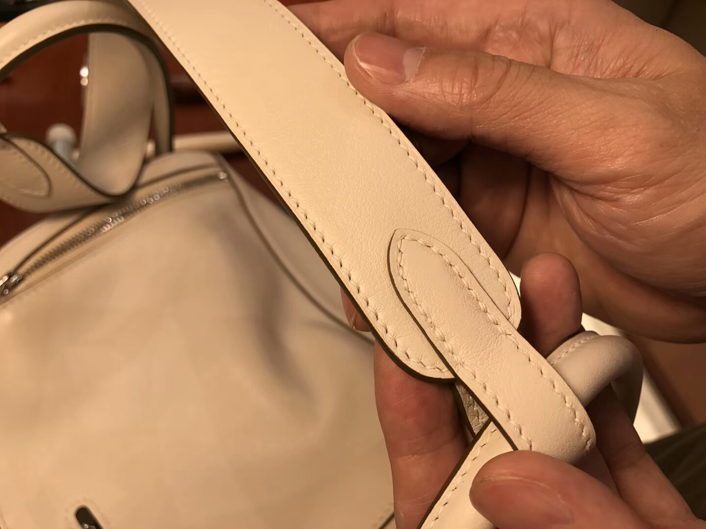 爱马仕 HERMES Lindy 26/30cm ck10 奶昔白 银扣 配全套专柜原版包装