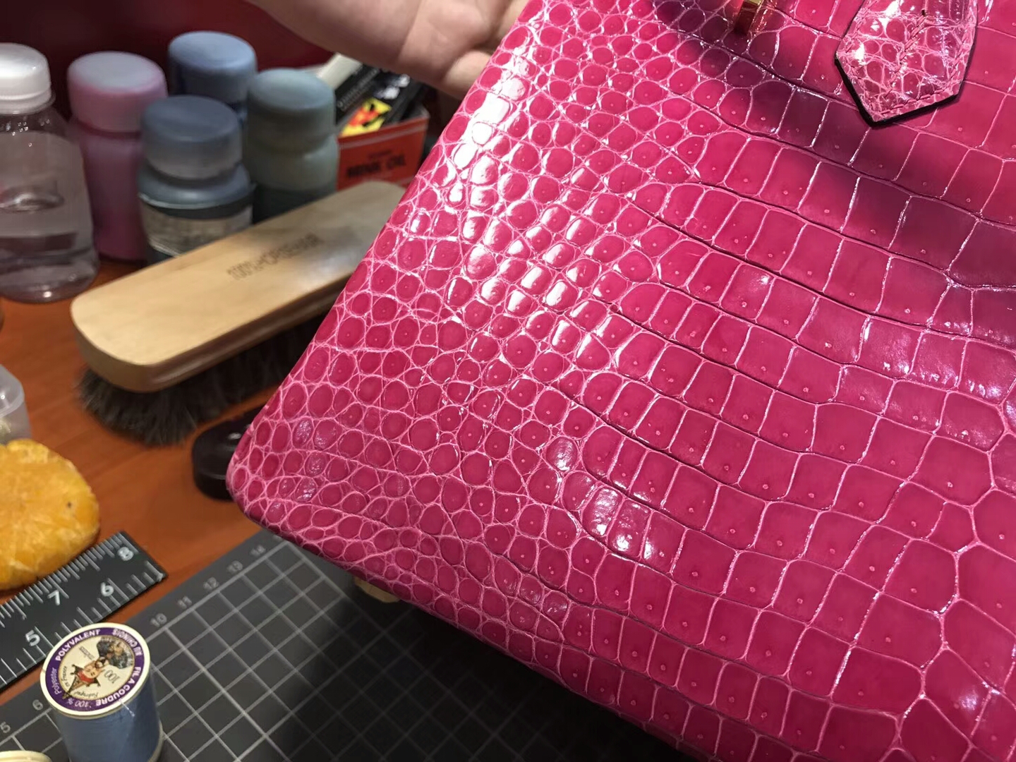 爱马仕 HERMES 铂金包 Birkin 25cm 配全套专柜原版包装 全球发售 鳄鱼 Rose Tyrien 糖果粉 E5