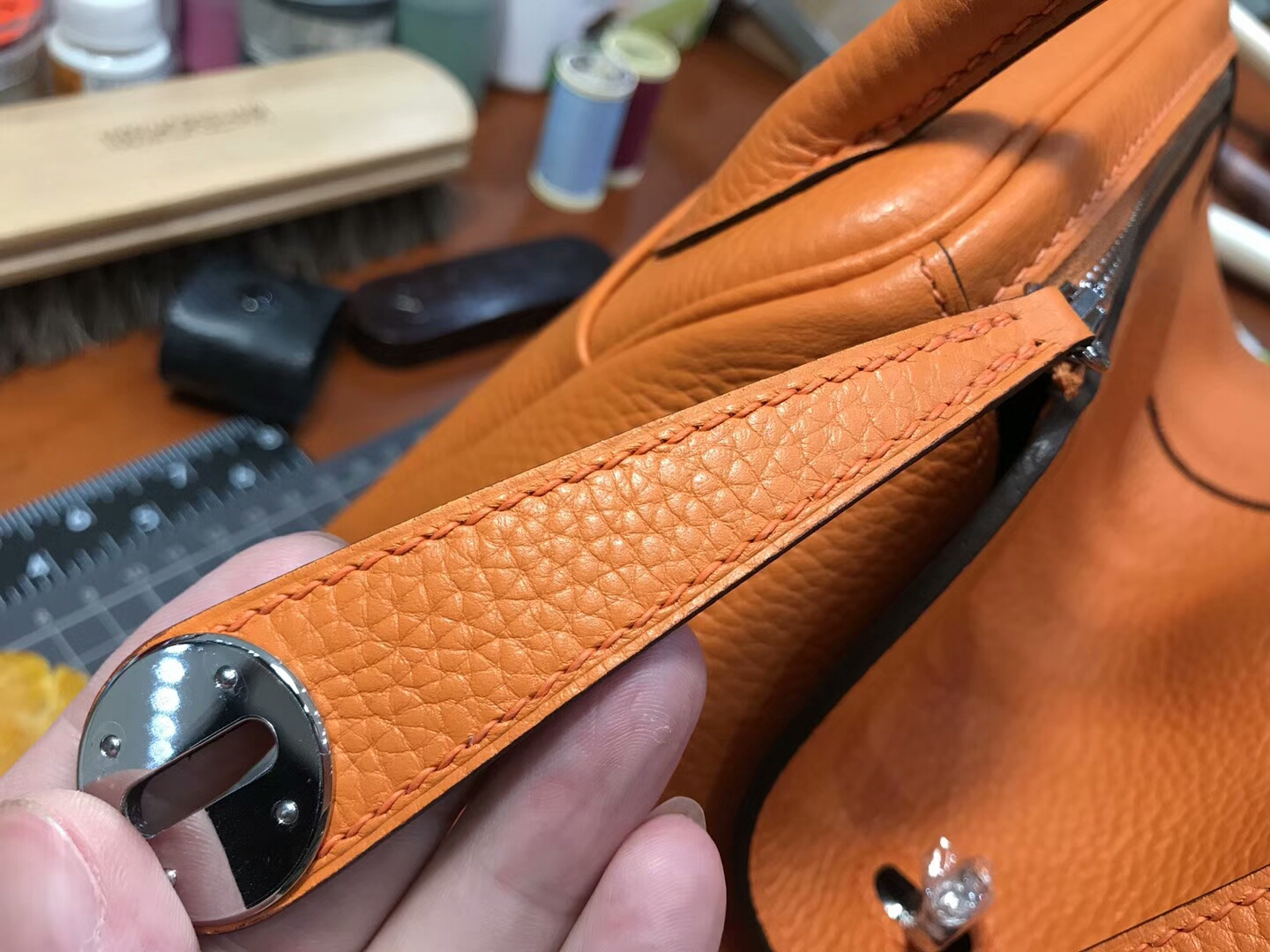 爱马仕 HERMES Lindy 26/30cm ck93 經典橙色 银扣 配全套专柜原版包装