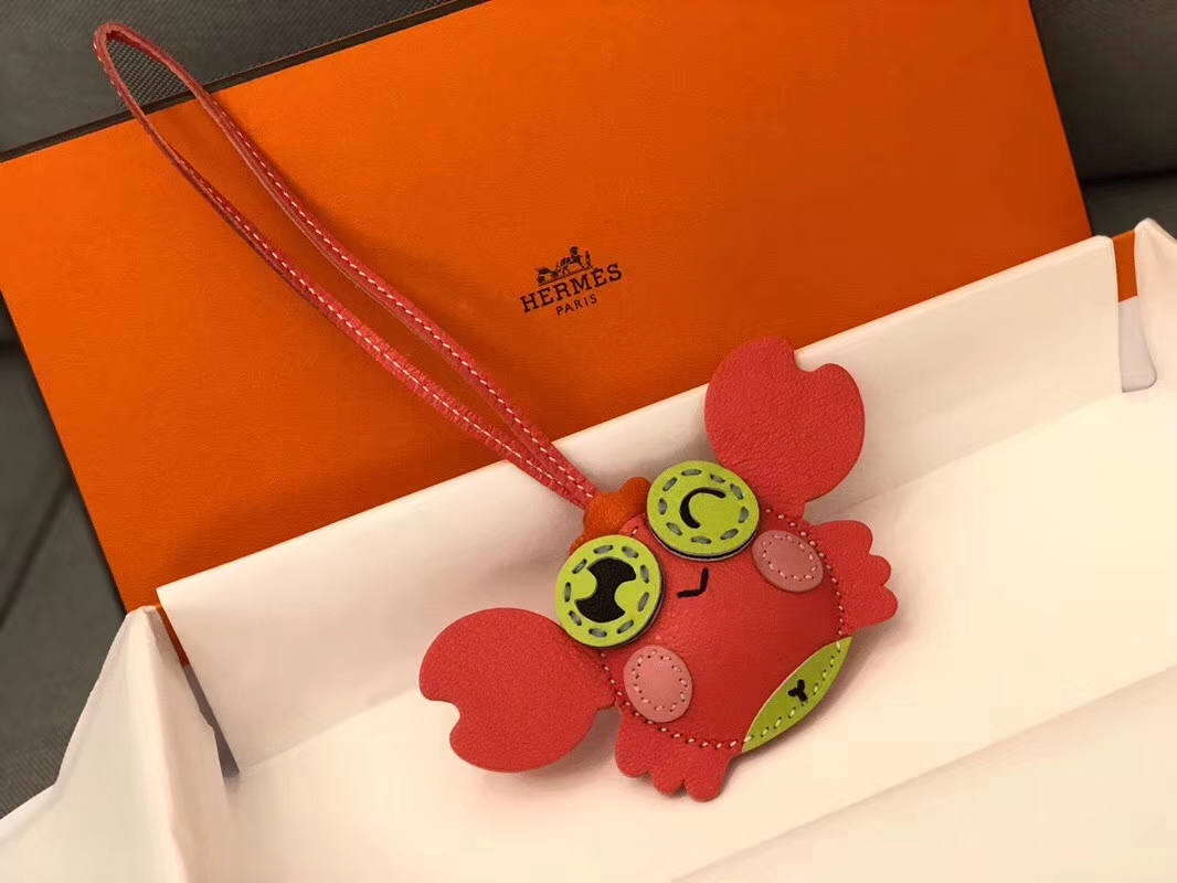 HERMES 爱马仕 手工定制 螃蟹挂饰 现货t5 蜜桃粉 斋普尔粉 走线清晰 百搭挂件