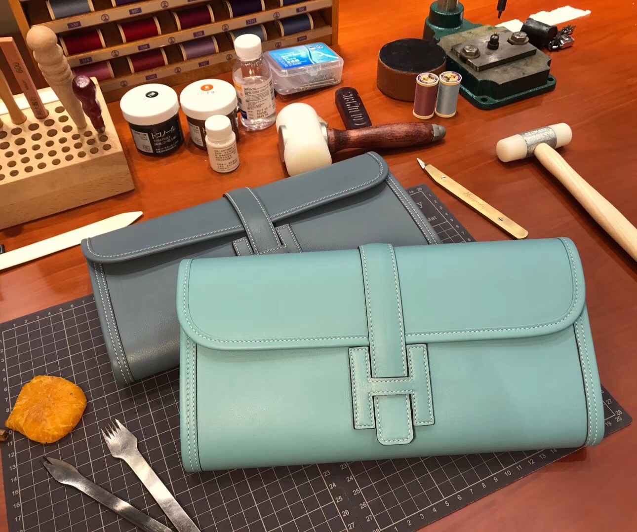 HERMES 爱马仕 手包 配全套专柜原版包装 全球发售 3p 马卡龙蓝  Swift