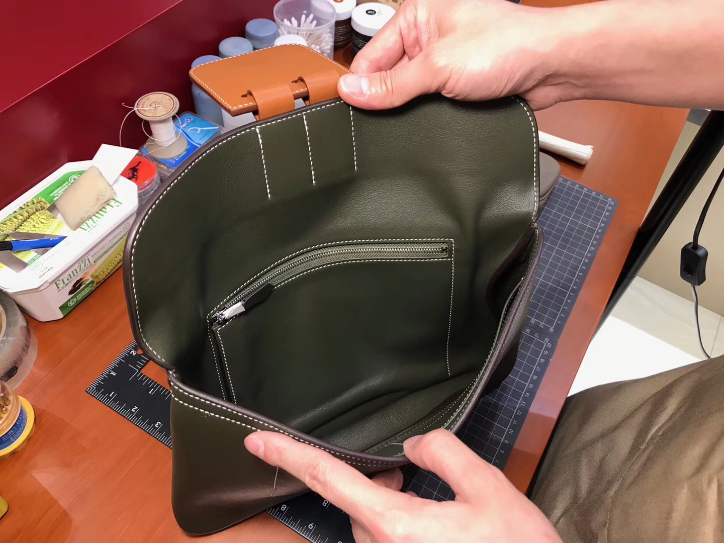 Virevolte 手包 6H 橄榄绿 Vert Veronese CK37 金棕色 Gold 35cm