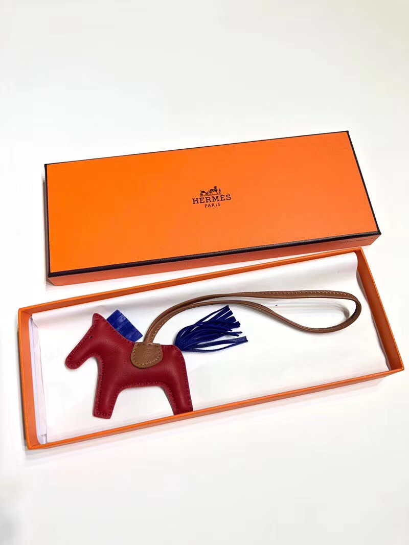 HERMES 爱马仕 手工定制 小马挂饰 现货  rouge H ck55 酒红色 cc73 宝石蓝 blue saphir 走线清晰 百搭挂件