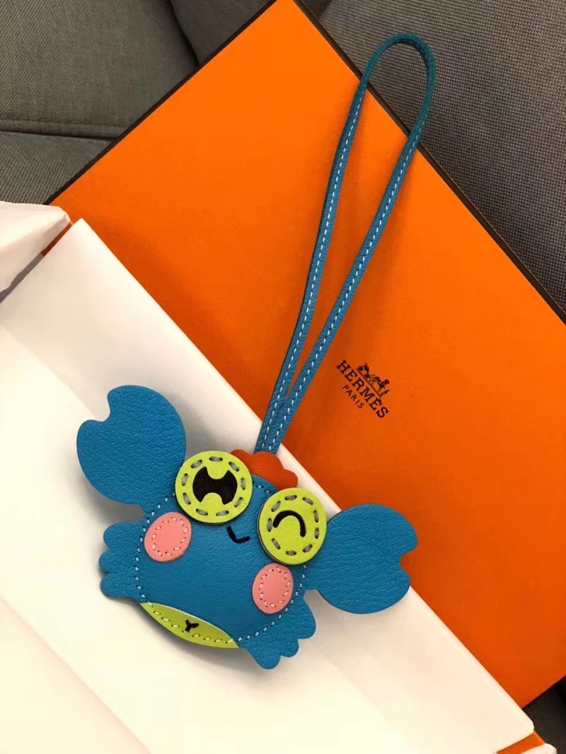 HERMES 爱马仕 手工定制 螃蟹挂饰 现货  b3 新水妖蓝 坦桑尼亚蓝 zanzibar blue 走线清晰 百搭挂件
