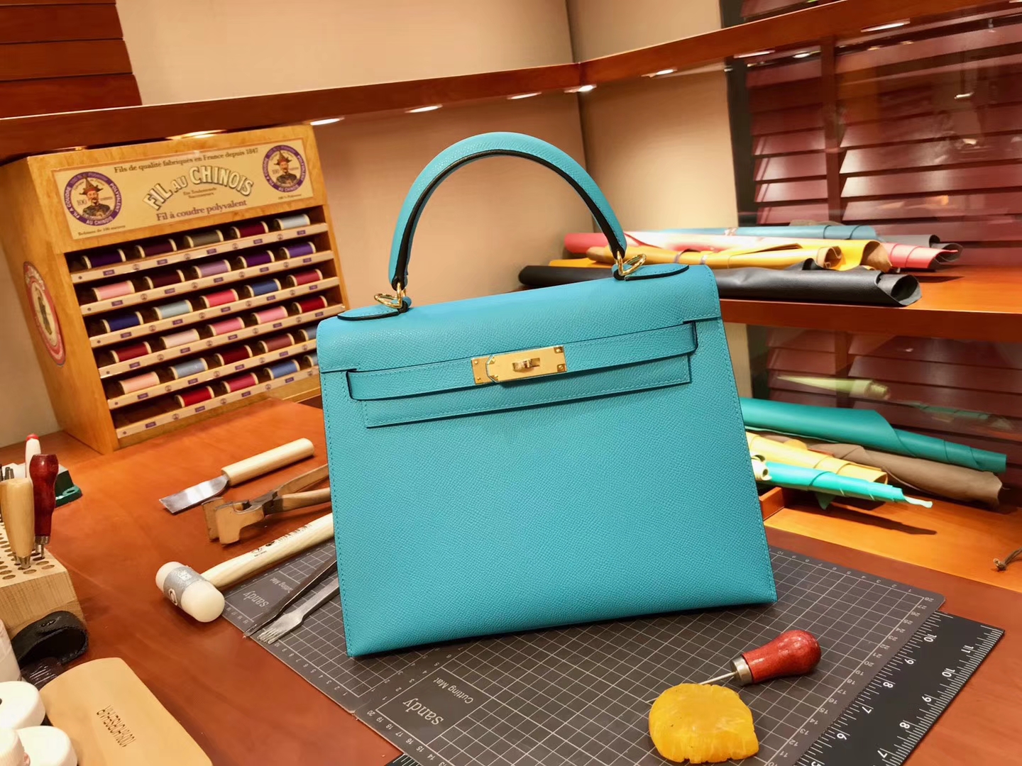 爱马仕HERMES7B 松石蓝 Turquoise Blue Kelly 28CM 现货系列 配全套专柜原版包装 掌纹