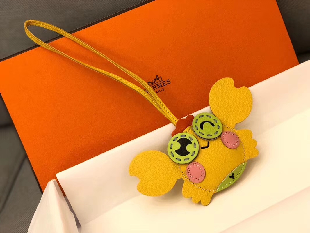 HERMES 爱马仕 手工定制 螃蟹挂饰 现货 9v 太阳黄 jaune 走线清晰 百搭挂件