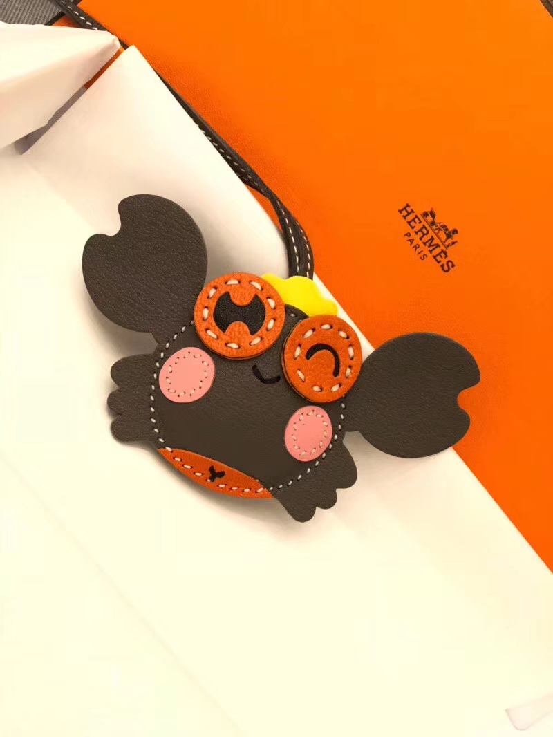 HERMES 爱马仕 手工定制 螃蟹挂饰 现货 ck18 etoupe 走线清晰 百搭挂件