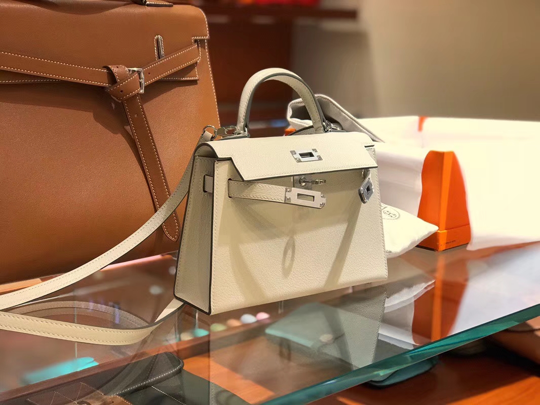 HERMES 爱马仕 Mini Kelly || 20cm 山羊皮 10奶昔白 Craie