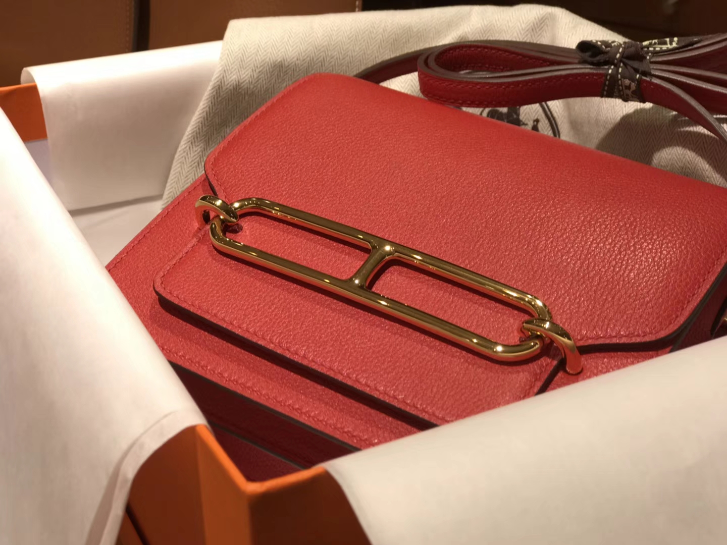HERMES  爱马仕 roulis 18cm Q5 国旗红 Rouge Casaque  