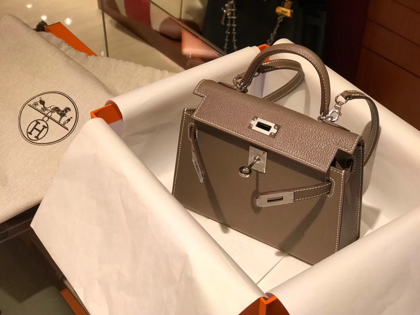 HERMES 爱马仕  Mini Kelly二代  Chevre皮 大象灰 8C