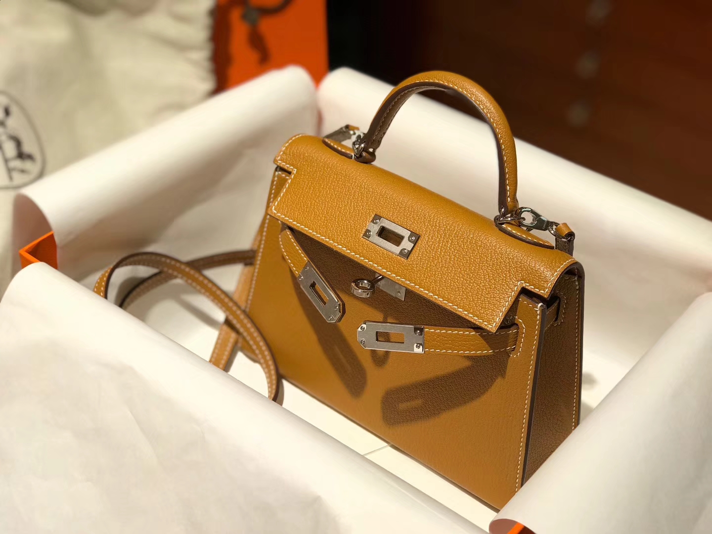 HERMES 爱马仕 Mini Kelly二代 Chevre皮 金棕色 2H