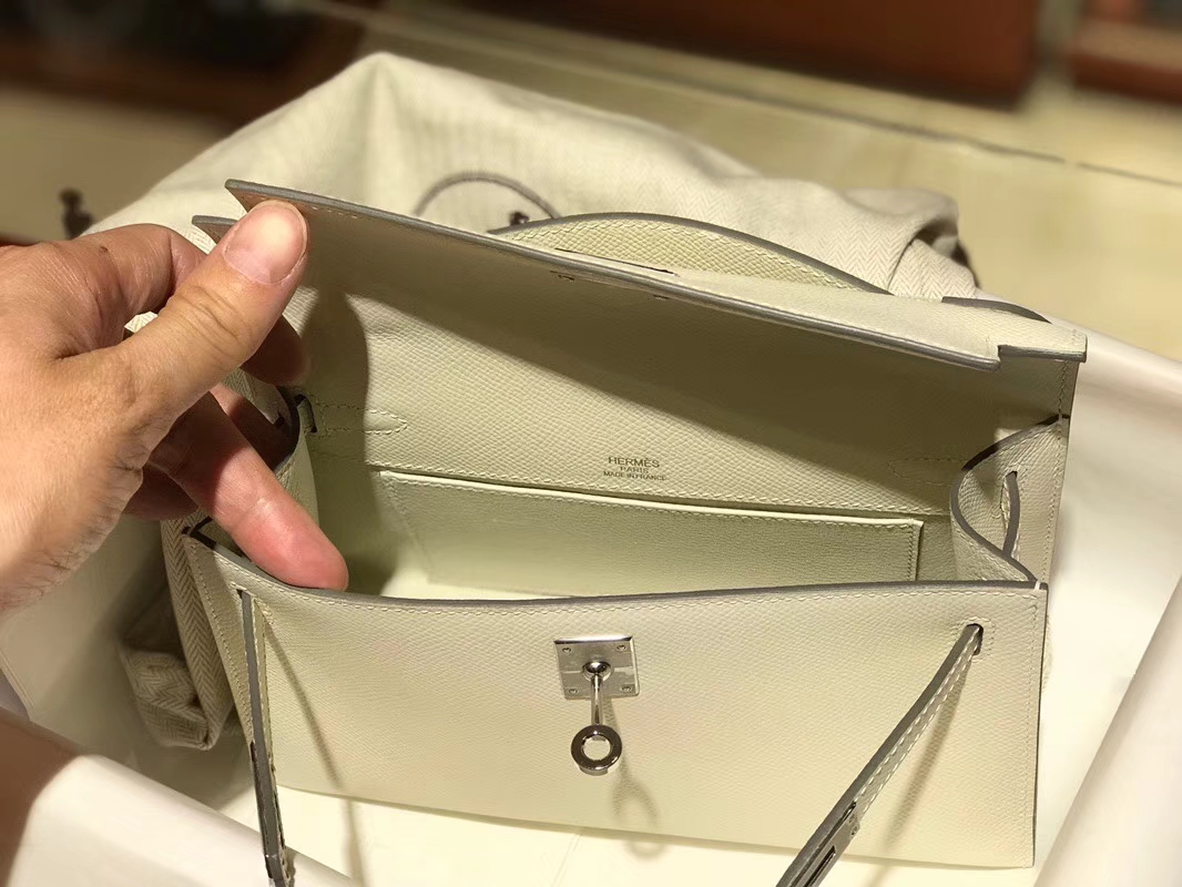 HERMES Mini Kelly 22cm 手拎包 奶昔白