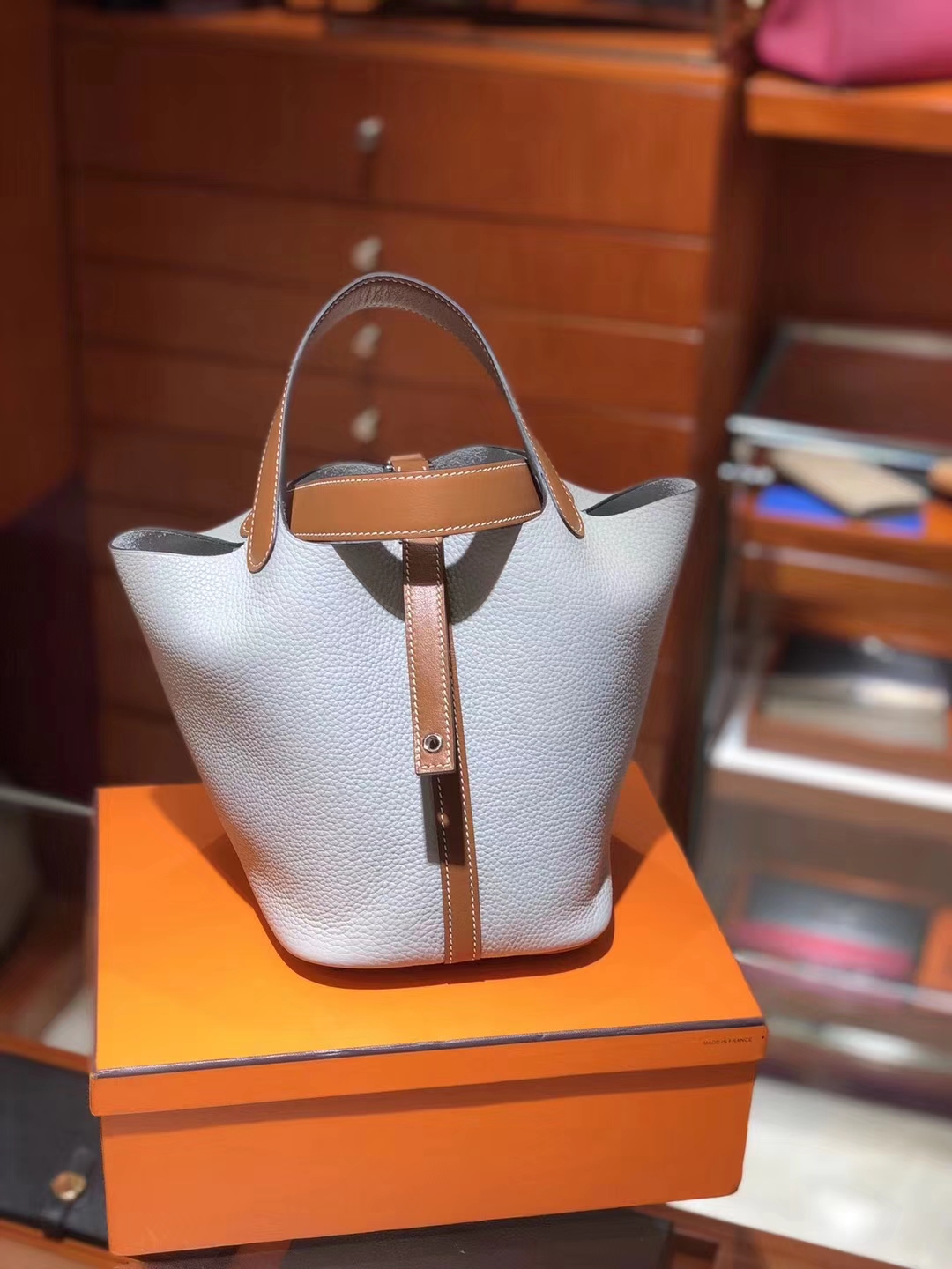 爱马仕 HERMES 菜篮子 Picotin 配全套专柜原版包装 全球发售 Togo皮 80珍珠灰 Gris perle 金棕色