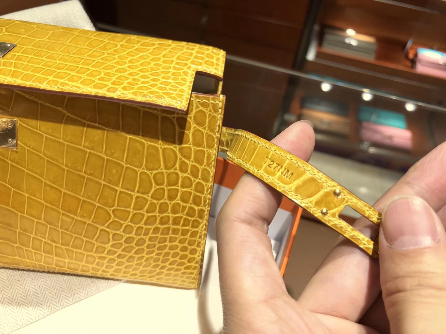 HERMES 爱马仕 Kelly Wallet 琥珀黄9D 鳄鱼