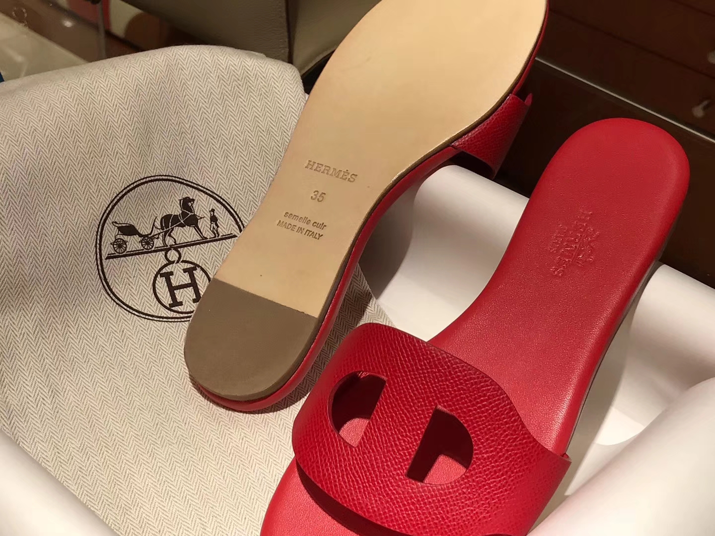 HERMES 爱马仕 猪鼻子拖鞋  高端订制  独家品质 大红