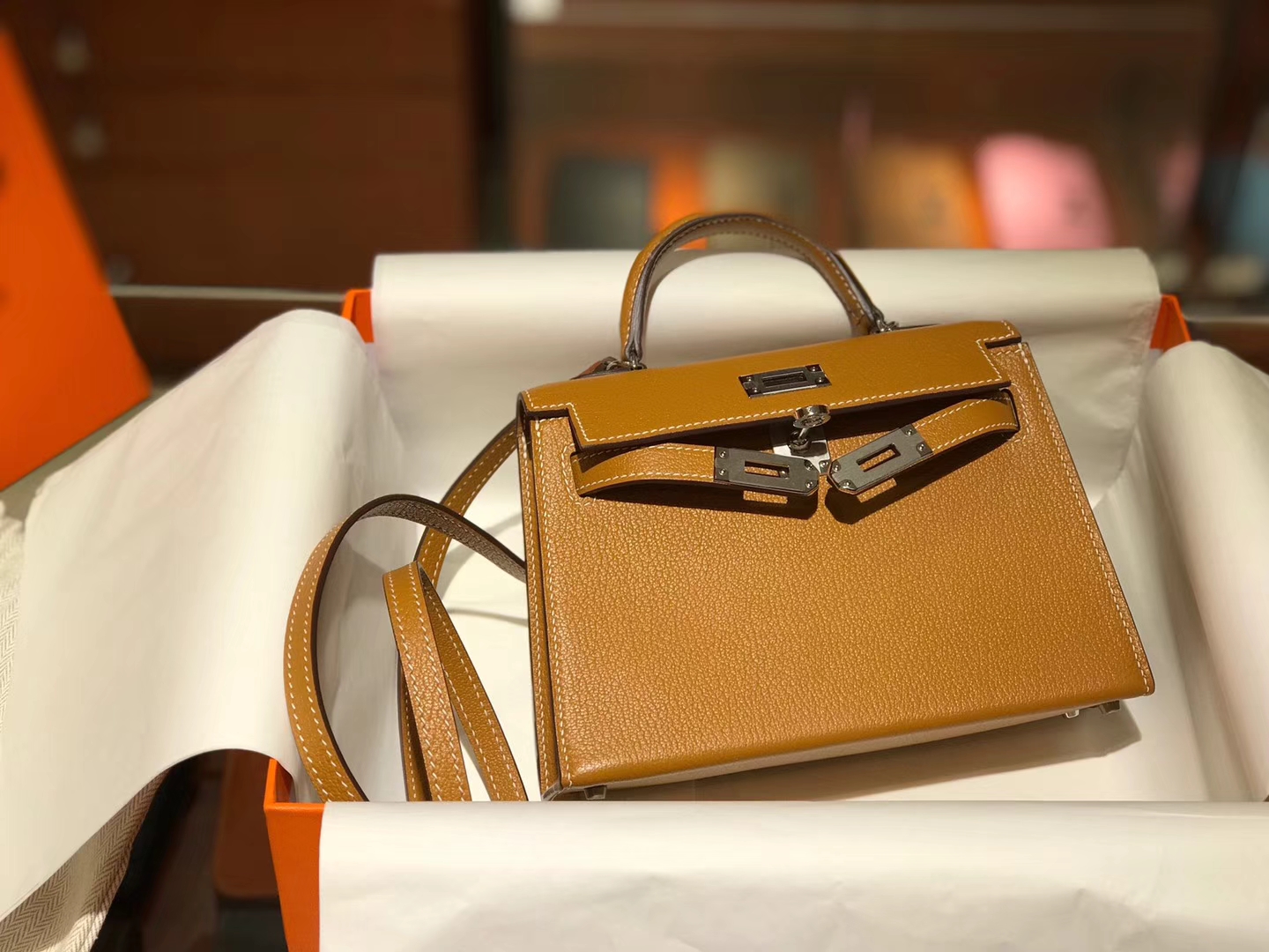 HERMES 爱马仕 Mini Kelly二代 Chevre皮 金棕色 2H