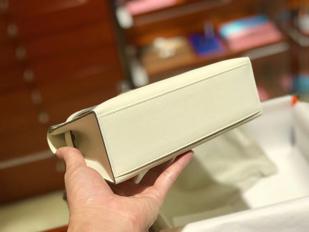 HERMES Mini Kelly 22cm 手拎包 奶昔白