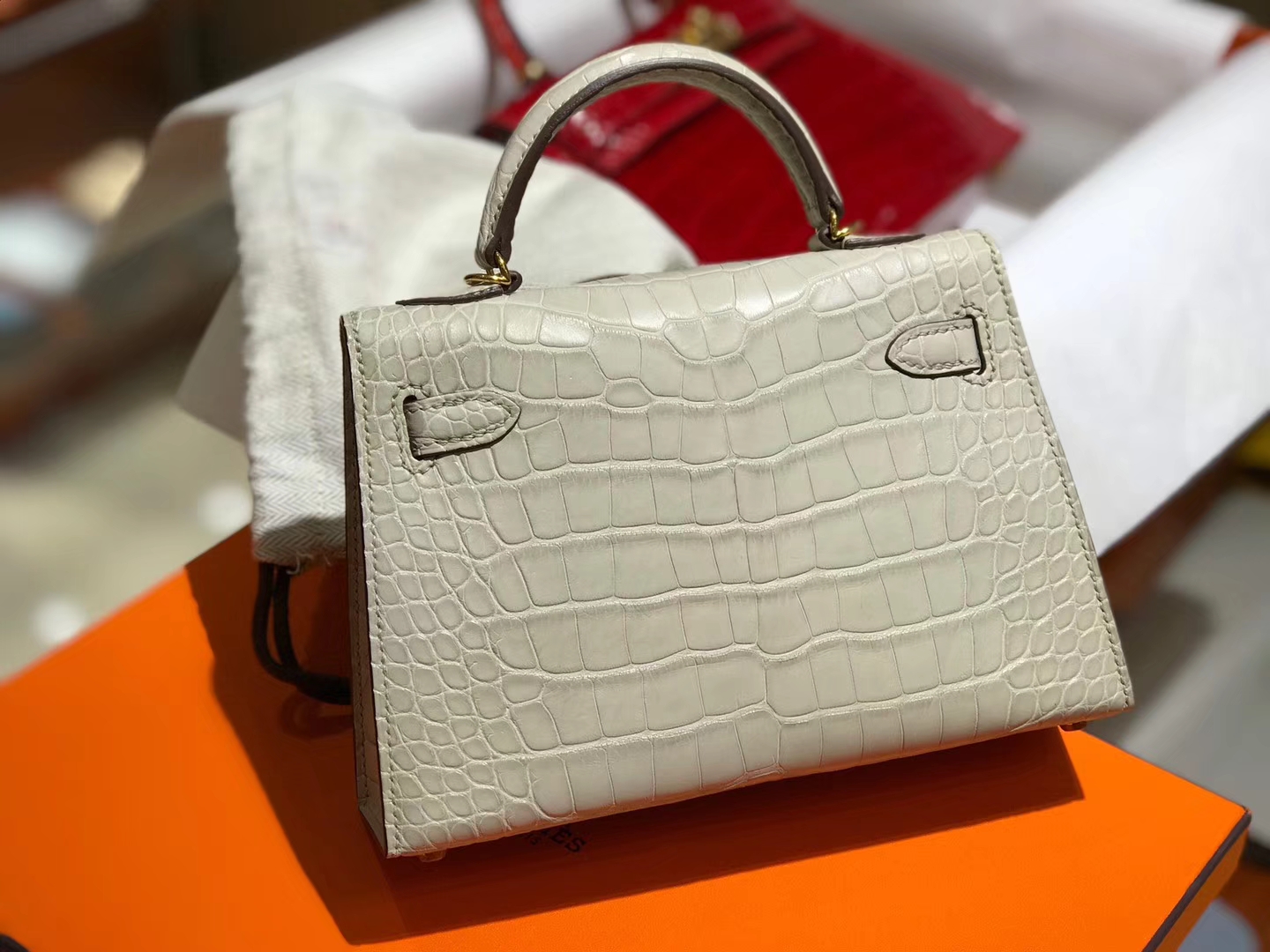 HERMES 爱马仕 Mini kelly 二代 鳄鱼皮 冰川白8L
