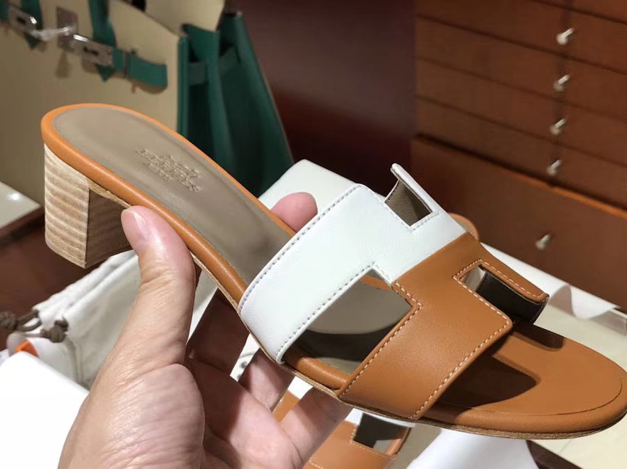 H经典中跟拖鞋  高端订制  独家品质 奶昔白拼焦糖色 35~41