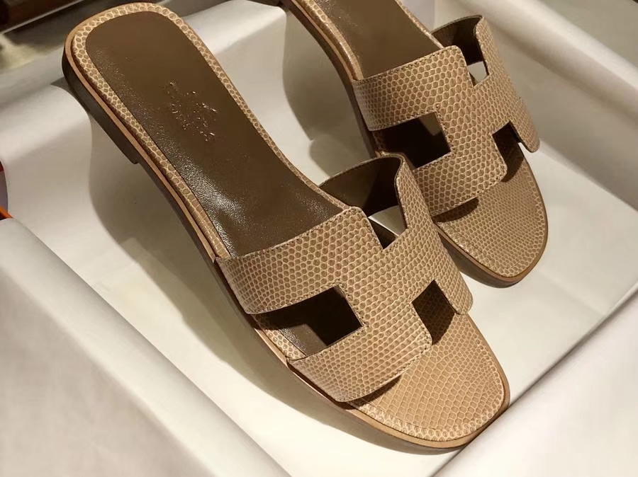 H经典蜥蜴皮拖鞋  高端订制  Ostrich leather 意大利树羔皮底 手工缝制工艺 cc14 杏色 beige