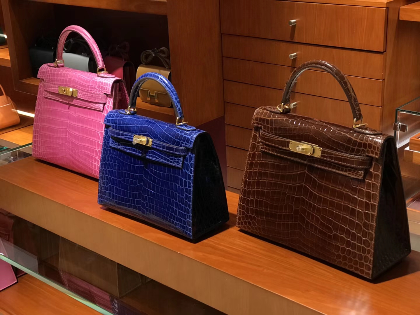 HERMES 爱马仕 Kelly 25CM 金扣 4g 焦糖色 brulee/7T电光蓝 Bleu Electrique/8w 新唇膏粉 新玫瑰粉 rose azalee