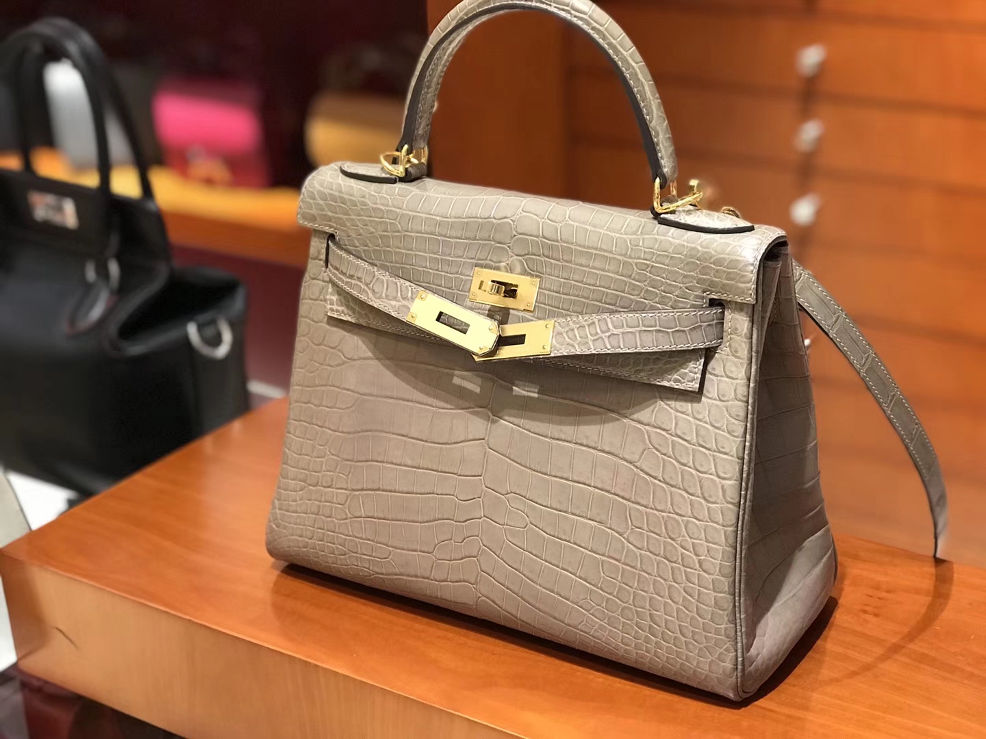 HERMES 爱马仕 Kelly 25CM 金扣 s2 风衣灰 trench 全球发售