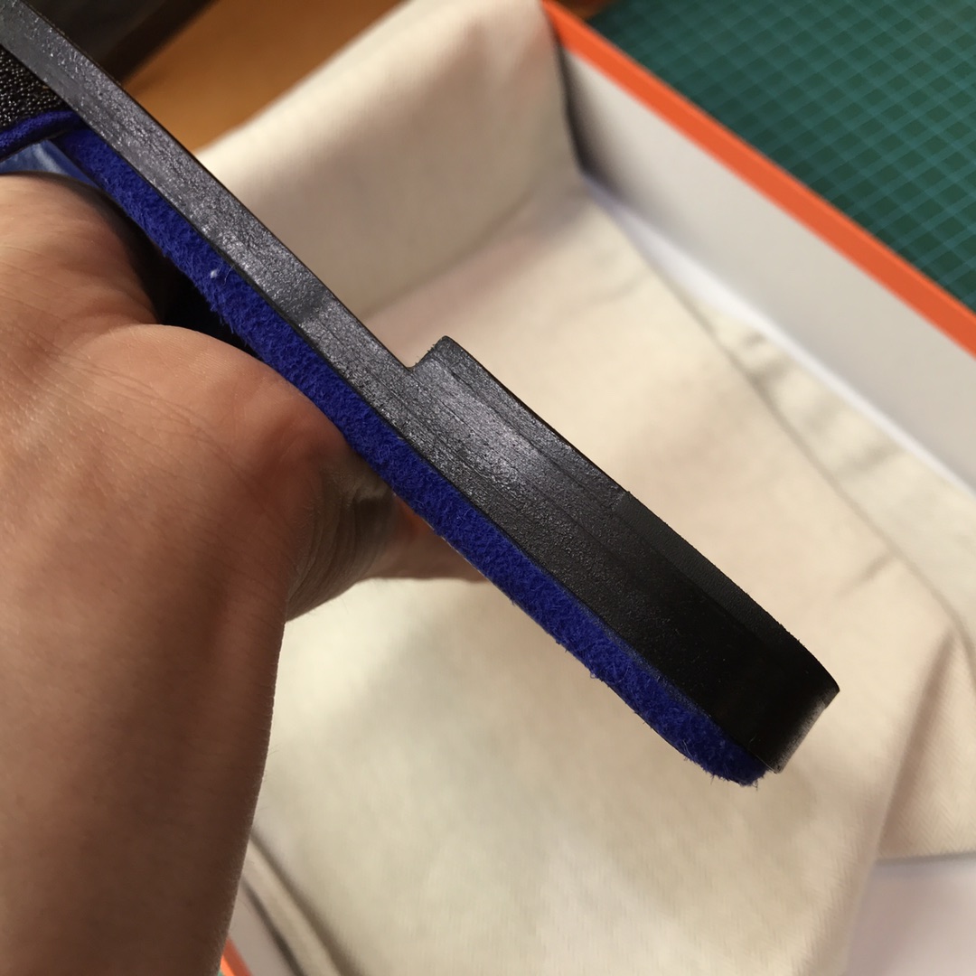 Hermes 女士拖鞋 电光蓝 亮晶晶 中跟平底都有 接受预定35-40